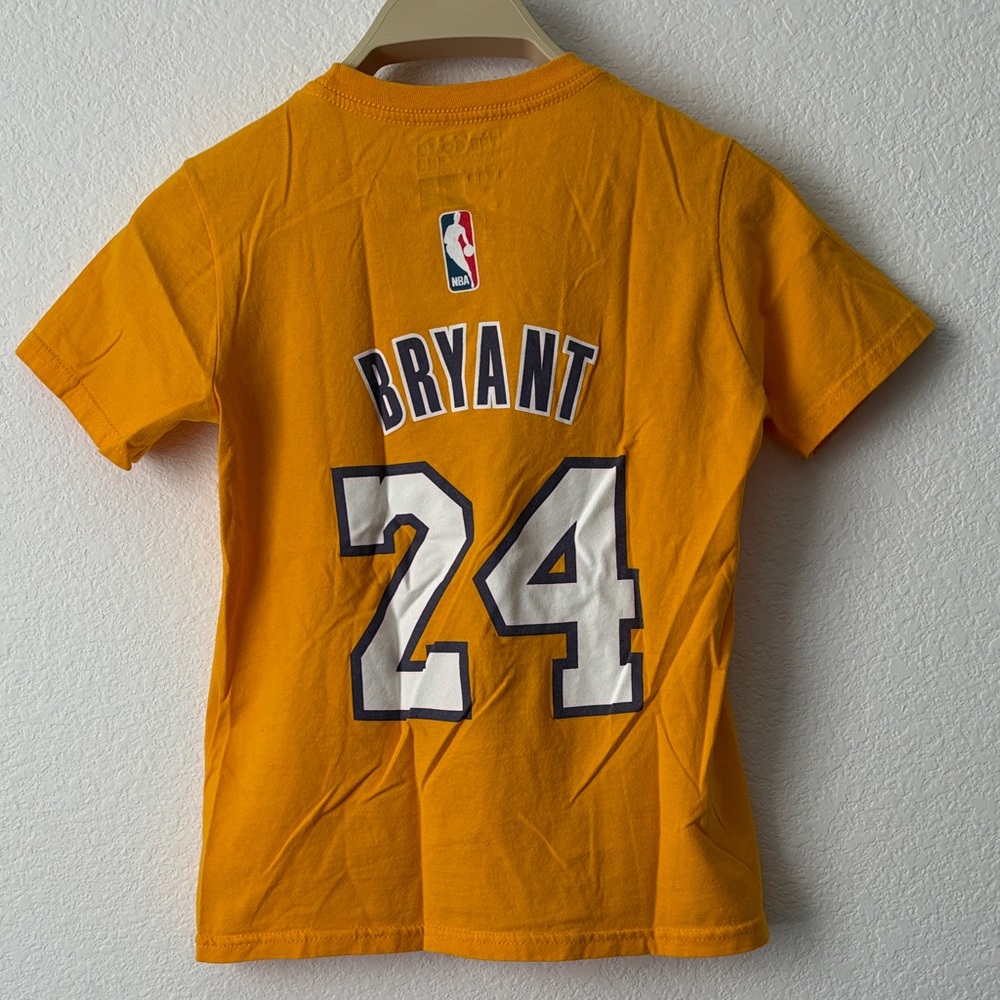 Adidas Kids Gold Lakers Tee 100% Cotton - Picture 2 of 3